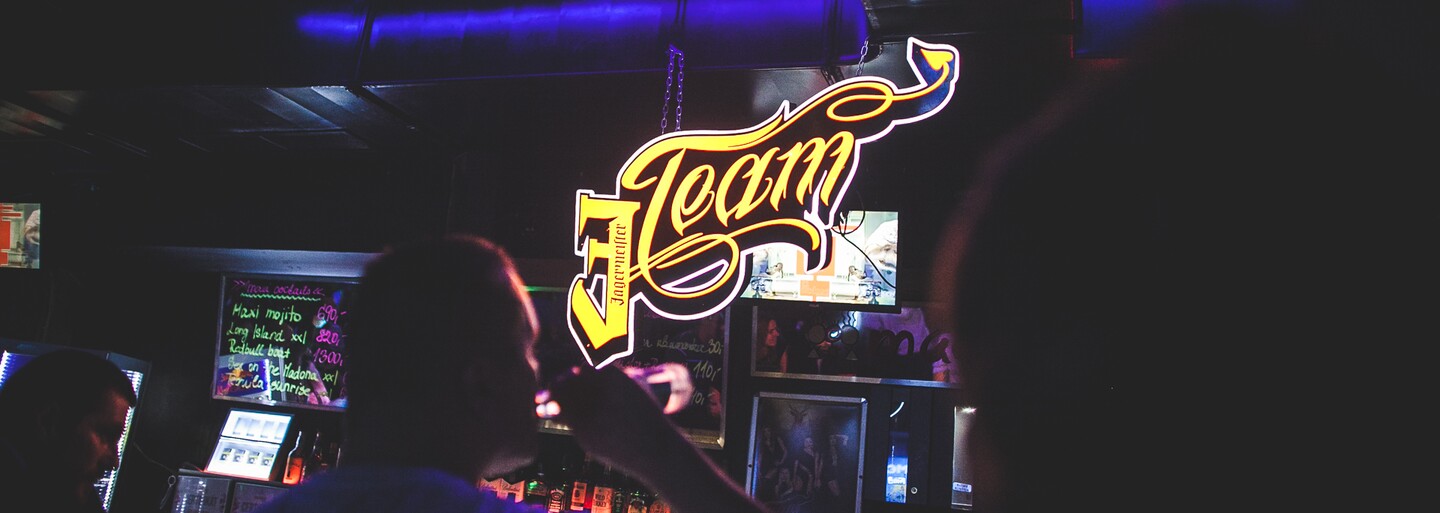 Funky a rap dnes ovládnou Klubovnu 2. Patro na Dlouhé. Přijď se pobavit na jedenáctý We All mejdan