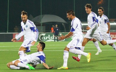 Fotbalisté San Marina vstřelili po 14 letech gól na půdě soupeře. Jejich spontánní a upřímná radost mluví za vše Fotbalisté San Marina vstřelili po 14 letech gól na půdě soupeře. Jejich spontánní a upřímná radost mluví za vše