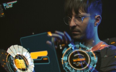 FVLCRVM vydal chytľavú novinku Words, ktorú dopĺňa o vizuál s virtuálnou realitou FVLCRVM vydal chytľavú novinku Words, ktorú dopĺňa o vizuál s virtuálnou realitou