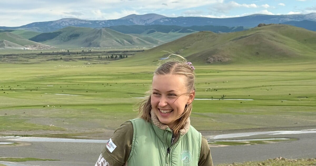 „Mongolci žijí venku, my uvnitř. Vodku používají jako dezinfekci i na zahřátí,“ říká Eliška