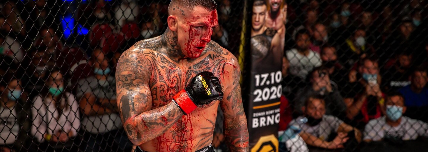 Gábor Boráros na turnaji OKTAGON 27 prohrál. Bývalý bojovník UFC zápas jasně ovládl