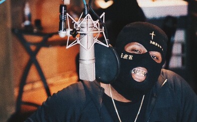Gangster s božským hlasem RMR už není pouze virální senzací. Na novém tracku DEALER mu hostují Future i Lil Baby Gangster s božským hlasem RMR už není pouze virální senzací. Na novém tracku DEALER mu hostují Future i Lil Baby