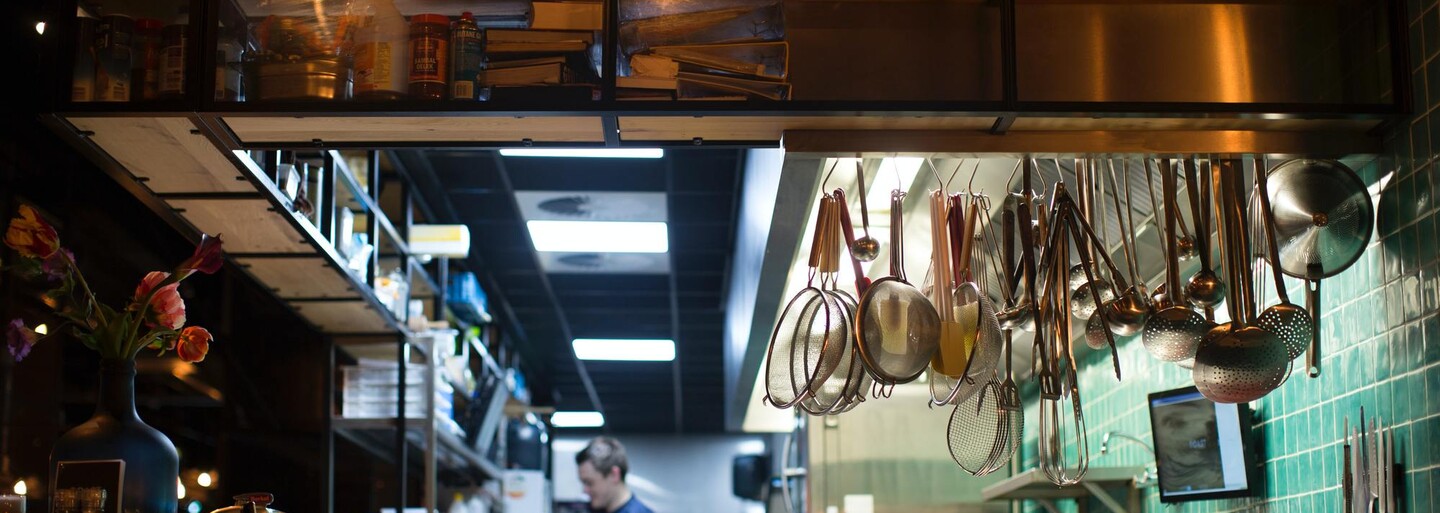 Gastro ako ho poznáme skončilo, hovorí Roman Kóňa z Mäso od Romana (Rozhovor)