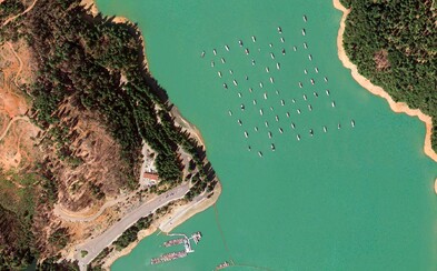 Google vybral nejkrásnější satelitní snímky z celého světa. 1500 nejlepších fotografií si můžeš zdarma stáhnout i ty Google vybral nejkrásnější satelitní snímky z celého světa. 1500 nejlepších fotografií si můžeš zdarma stáhnout i ty