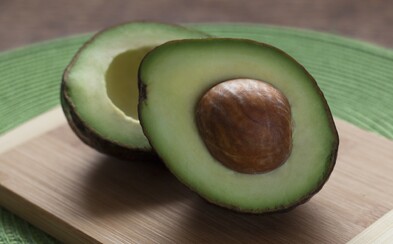 Grand Theft Avocado. Zaměstnanci ukradli avokáda v hodnotě 7 milionů korun, aby je pak ilegálně prodávali nic netušícím lidem Grand Theft Avocado. Zaměstnanci ukradli avokáda v hodnotě 7 milionů korun, aby je pak ilegálně prodávali nic netušícím lidem