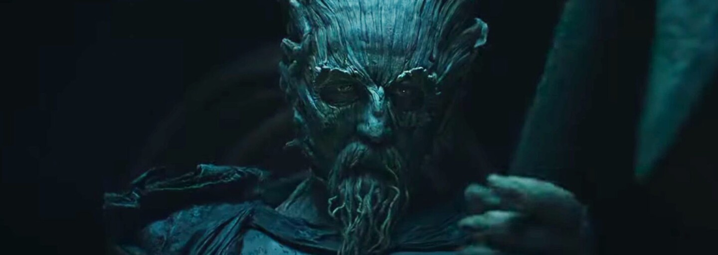 Green Knight je středověké fantasy s dechberoucím vizuálem. Představujeme černého koně oscarové sezóny