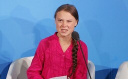Greta Thunberg se slzami v očích kritizovala lídry v OSN: Ukradli jste mi dětství a sny!