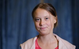 Greta Thunberg získala alternatívnu Nobelovu cenu a skoro 100-tisíc eur. Nadácia ocenila jej iniciatívu a bojovnosť