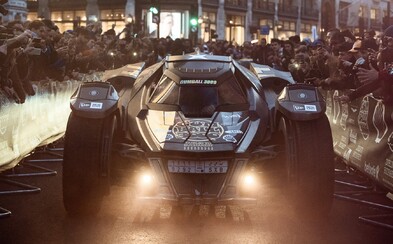 Gumball 3000 a jeho tajemný Batmobil. Co skrývá ve svých útrobách a proč skončil na odtahovce? Gumball 3000 a jeho tajemný Batmobil. Co skrývá ve svých útrobách a proč skončil na odtahovce?
