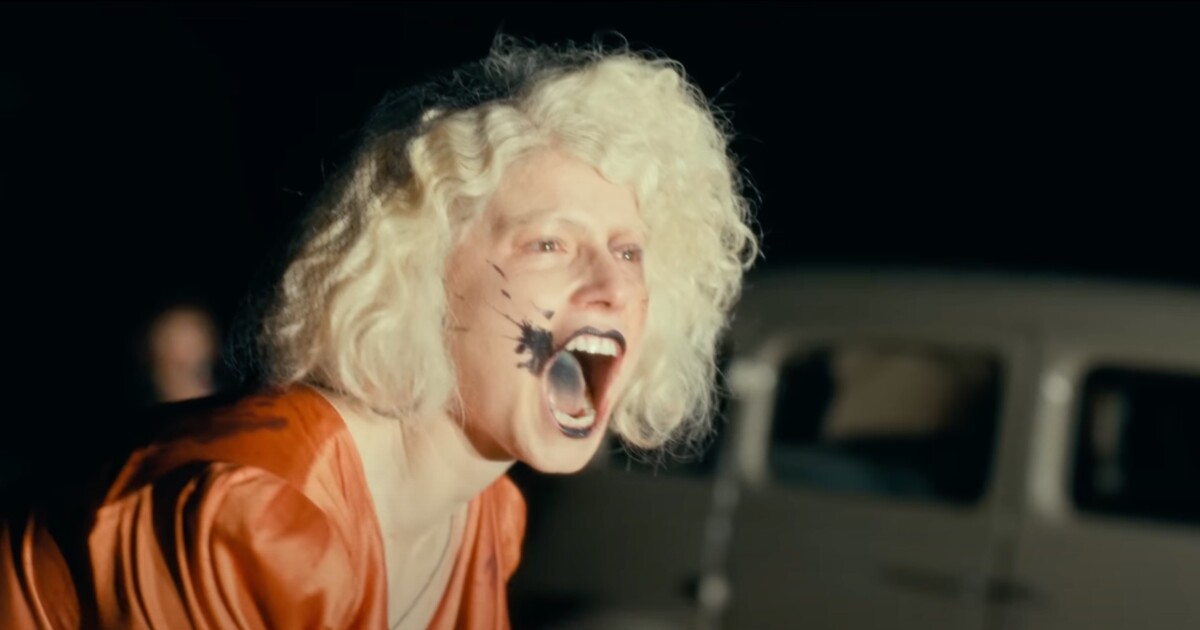 Horor Nevěsta! představí Christiana Balea jako Frankensteinovo monstrum. Sleduj mrazivou ukázku