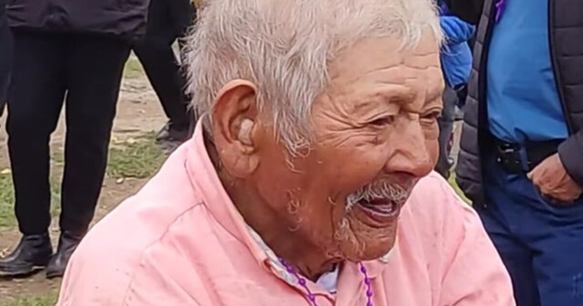 Zemřel „nejstarší muž na světě“, údajně mu bylo 125 let. Nikdy nešel do školy, neoženil se a žil bez elektřiny