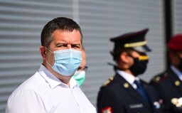 Hamáček: Školy budou zavřené ještě několik týdnů