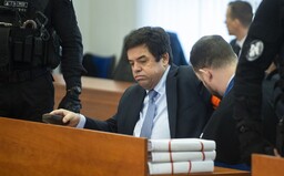 Haščák potvrdil, že sa Kočner pokúšal ovplyvňovať médiá, Bödör všetko poprel a Zsuzsová nezvláda situáciu. Megaproces pokračuje