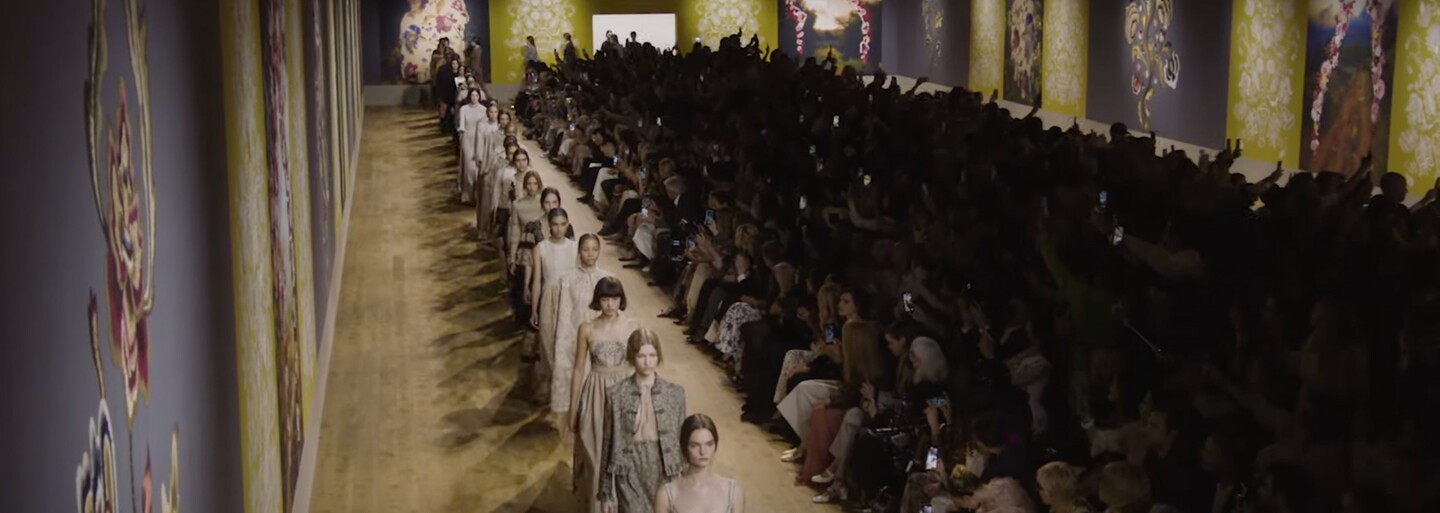 Haute Couture Fashion Weeku Fall/Winter 2022–⁠2023: V Paříži nechyběla mytologie ani nováček na scéně