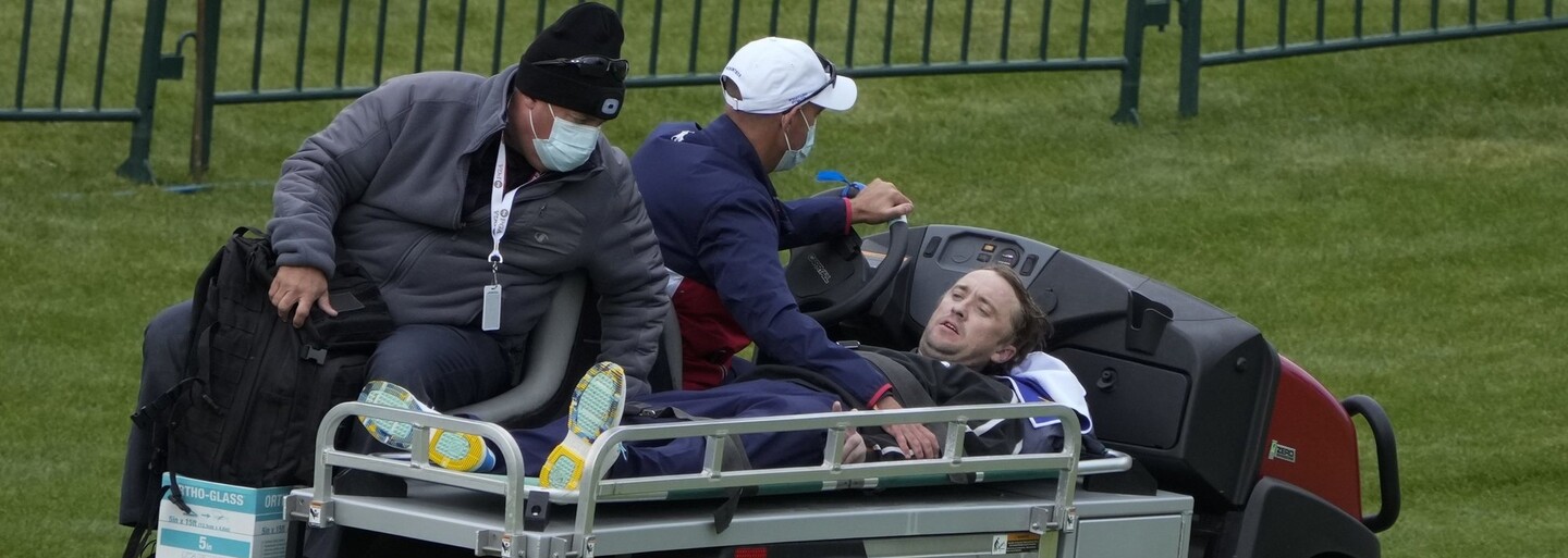 Herec Tom Felton z Harryho Pottera hlási fanúšikom, že je po štvrtkovom kolapse v poriadku