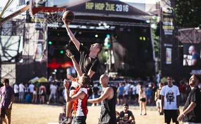 Hip Hop Žije 2017 prinesie bohatý sprievodný program plný športu a zábavy. Na čo všetko sa môžeš tešiť? Hip Hop Žije 2017 prinesie bohatý sprievodný program plný športu a zábavy. Na čo všetko sa môžeš tešiť?
