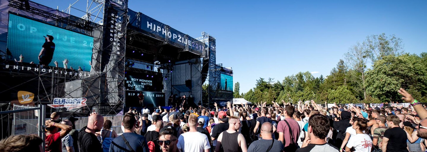 Hip Hop Žije 2017 v šesťdesiatich sekundách. Vychutnaj si zábery z bratislavského festivalu a priprav sa na Domašu, Duchonku a Ostravu