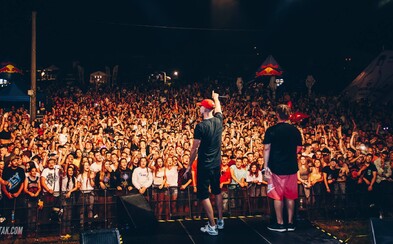 Hip Hop Žije ovládne leto 2018 na Slovensku a v Česku. Novú éru štartuje farebným logom a pridáva ďalšiu zastávku Hip Hop Žije ovládne leto 2018 na Slovensku a v Česku. Novú éru štartuje farebným logom a pridáva ďalšiu zastávku