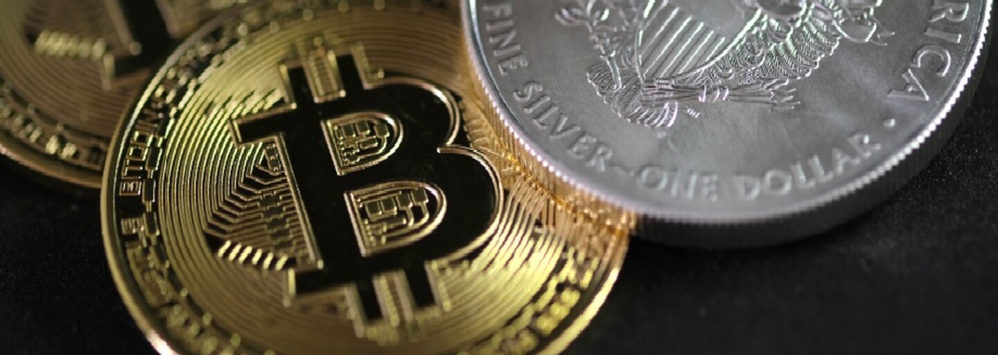 Hodnota Bitcoinu klesla o 11 tisíc dolarů