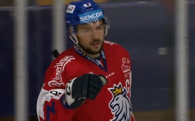Hokej je zpět! Český tým zvládl první zápas proti Švédsku v poměru 3:1 Hokej je zpět! Český tým zvládl první zápas proti Švédsku v poměru 3:1