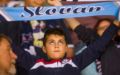 Hokejový Slovan dlží hráčom milióny, hrozí mu, že nebude hrať ligu