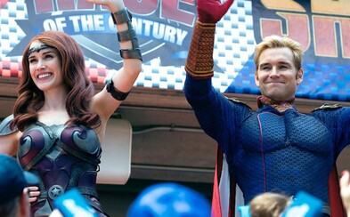 Homelander si v The Boys užíval sexuální scénu, která byla až příliš i pro Amazon. Přikázali ji vystřihnout Homelander si v The Boys užíval sexuální scénu, která byla až příliš i pro Amazon. Přikázali ji vystřihnout