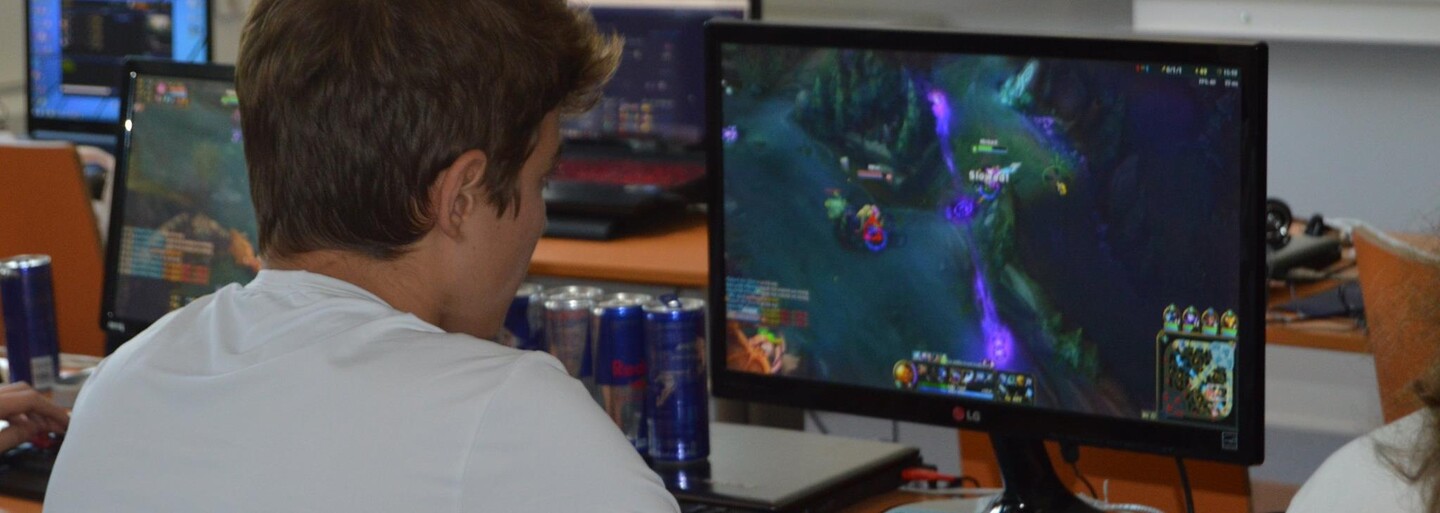 Hrávaš LoL, Counter Strike alebo FIFU? Slovenské e-sport turnaje Y-Games sú tu potom práve pre teba