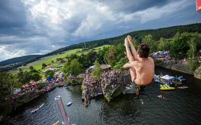 Hřiměždický Highjump letos posune skokanskou výšku na 20 metrů. Chybět nebude ani bohatá hudební kulisa Hřiměždický Highjump letos posune skokanskou výšku na 20 metrů. Chybět nebude ani bohatá hudební kulisa