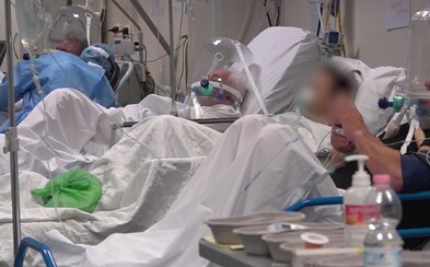 Hrozné záběry na bezvládné pacienty. Takto to vypadá v italské nemocnici během pandemie koronaviru Hrozné záběry na bezvládné pacienty. Takto to vypadá v italské nemocnici během pandemie koronaviru