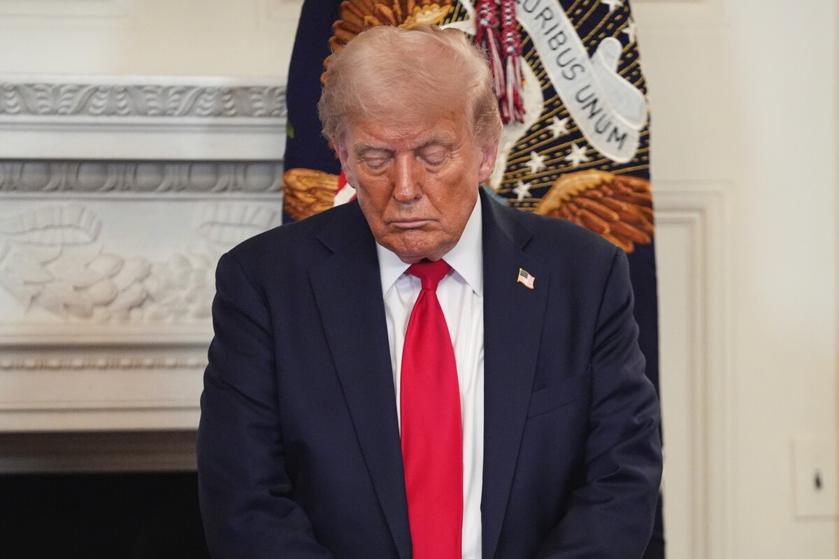 TRUMP