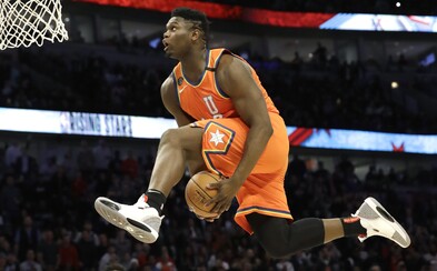 Hviezdy NBA pomôžu pracovníkom štadiónov. Zion Williamson zaplatí všetkým mesačnú výplatu Hviezdy NBA pomôžu pracovníkom štadiónov. Zion Williamson zaplatí všetkým mesačnú výplatu