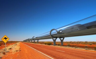 Hyperloop prošel prvním testem a zvládl ho nečekaně dobře. Za pět sekund dosáhl rychlosti 110 kilometrů za hodinu Hyperloop prošel prvním testem a zvládl ho nečekaně dobře. Za pět sekund dosáhl rychlosti 110 kilometrů za hodinu