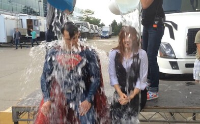 Ice Bucket Challenge pomohla vědcům objevit gen zodpovědný za nemoc ALS. Internetový trend nakonec měl význam Ice Bucket Challenge pomohla vědcům objevit gen zodpovědný za nemoc ALS. Internetový trend nakonec měl význam