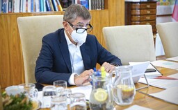 iDnes.cz za předplatné nabízí přednostní operace v Babišových klinikách, podle právníka je to nelegální