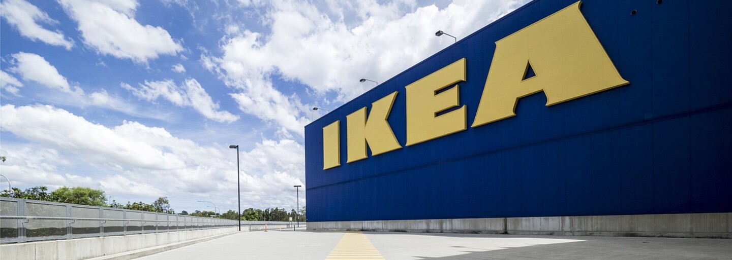 IKEA začala zákazníkom v Indii voziť nábytok na elektrických rikšách. Solárne vozidlá majú vyriešiť problém s hustou dopravou