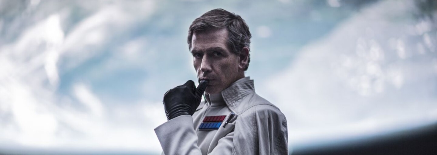 Ikonické dýchanie Dartha Vadera znie explozívnym trailerom pre Rogue One: A Star Wars Story