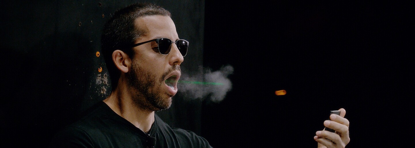 Iluzionista David Blaine vypľúval z úst žaby a Drake či Stephen Curry tomu nemohli uveriť