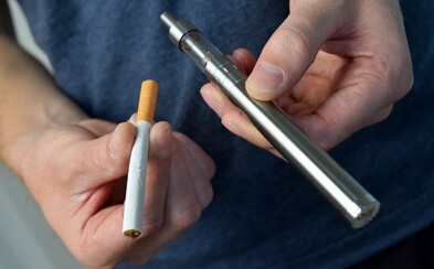 India zakázala elektronické cigarety, zatiaľ čo v krajine ročne umiera viac než 900-tisíc ľudí kvôli fajčeniu tradičných India zakázala elektronické cigarety, zatiaľ čo v krajine ročne umiera viac než 900-tisíc ľudí kvôli fajčeniu tradičných