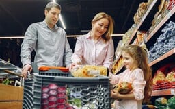 Inflace v květnu dosáhla 16 procent. Zdražování potravin a nákladů na bydlení nekončí