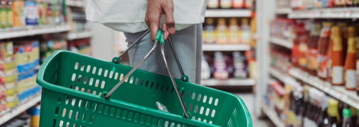 Inflace v říjnu zpomalila na 15,1 procenta. Ceny potravin ale dále rostou