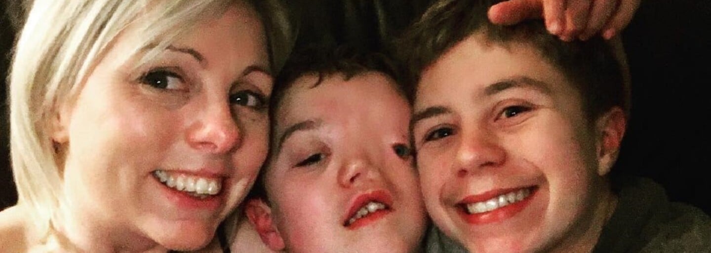 Instagram se vyznamenal. Vymazal fotku chlapce, neboť kvůli postižení pro něj nebyl dost pěkný