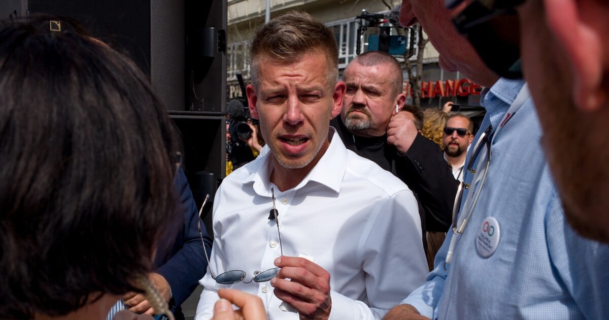 Maďarsko před volbami: Péter Magyar svou ostrou rétorikou vymazal náskok vládní koalice v předvolebním průzkumu