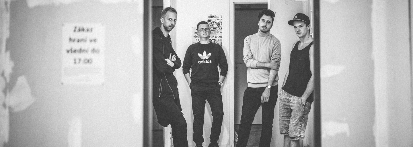 Jak se cimbál, slam poetry, samba a kontrabas sešly v hip hopu. Kapela Bartleby aktualizuje rap folklorní příměsí