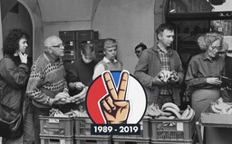 Jak se žilo před rokem 1989? Jaké byly výplaty, kolik stály potraviny, jak jsme bydleli a co přinesla revoluce?