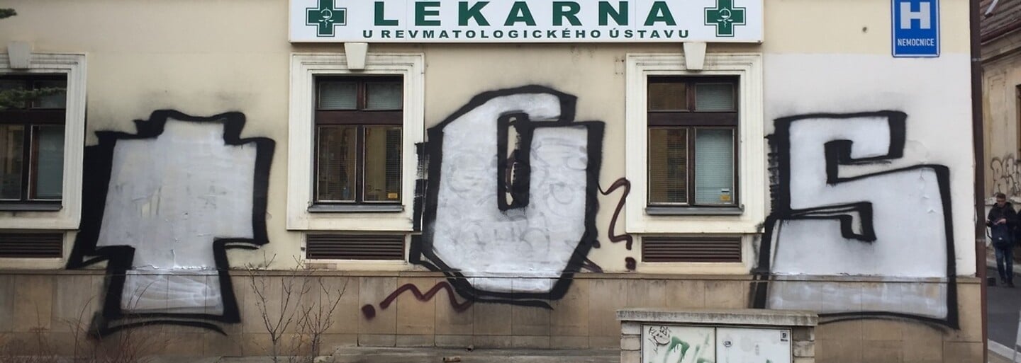 Jak vypadají klasické noci nejaktivnější pražské graffiti crew? Nové video tě přenese do zmrzlých ulic