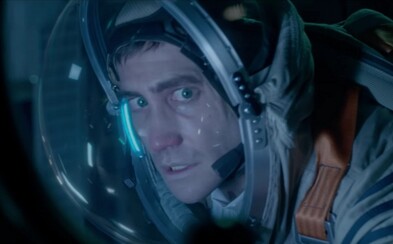 Jake Gyllenhaal a Ryan Reynolds zachraňují planetu Zemi od ničivého mimozemského vzorku nalezeného na Marsu v debutovém traileru vesmírného sci-fi Life Jake Gyllenhaal a Ryan Reynolds zachraňují planetu Zemi od ničivého mimozemského vzorku nalezeného na Marsu v debutovém traileru vesmírného sci-fi Life