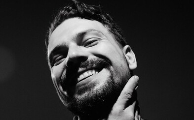 James Cole hlásí návrat. Vypouští nový vesmírný singl z připravovaného alba Stanley Kuffenheim James Cole hlásí návrat. Vypouští nový vesmírný singl z připravovaného alba Stanley Kuffenheim