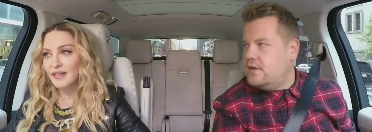 James Corden si tentoraz pozval do Carpool Karaoke Madonnu. Tá si v aute zatwerkovala