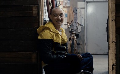 James McAvoy je v strašidelnom thrilleri Split šialenec, v ktorom žije 23 rôznych osôb James McAvoy je v strašidelnom thrilleri Split šialenec, v ktorom žije 23 rôznych osôb
