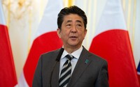Japonský expremiér Šinzó Abe zemřel. Byl na něj spáchán atentát